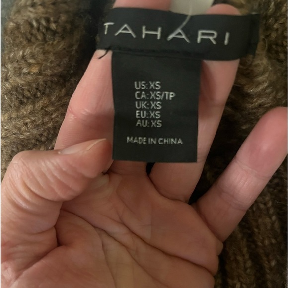 Tahari Sweater - Picture 6 of 8